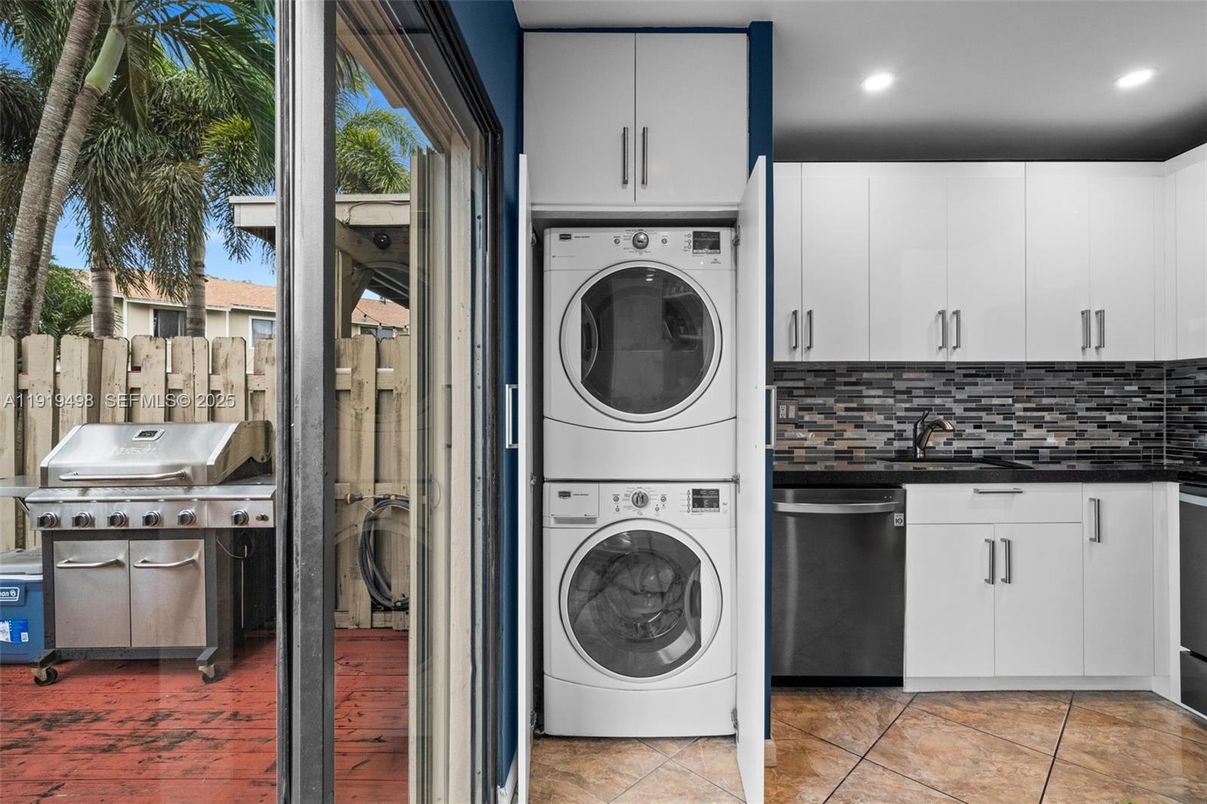 Interior, Recessed Lighting, Washer