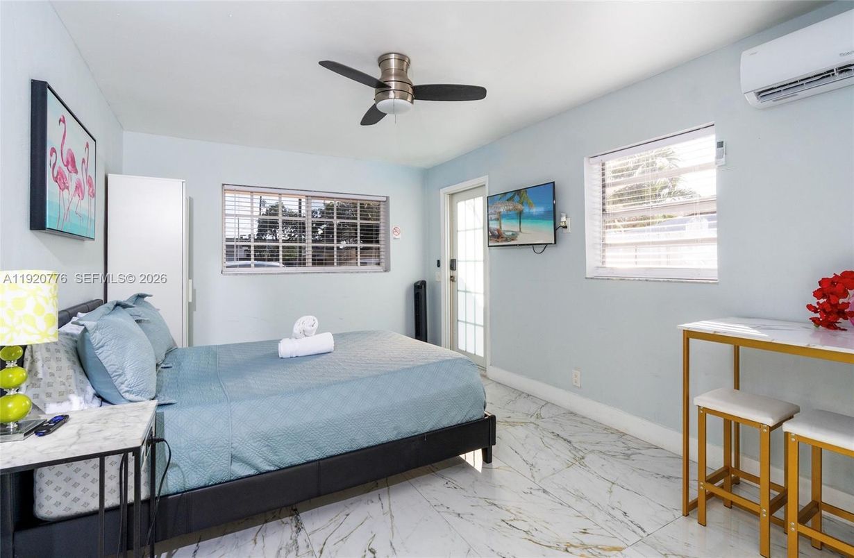 Bedroom, Interior, Marble