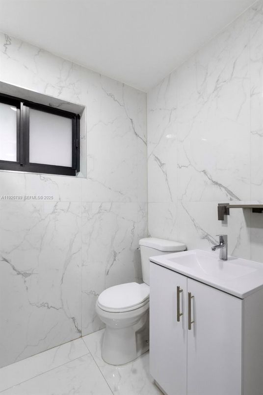 Bathroom, Interior, Marble, Marble Walls
