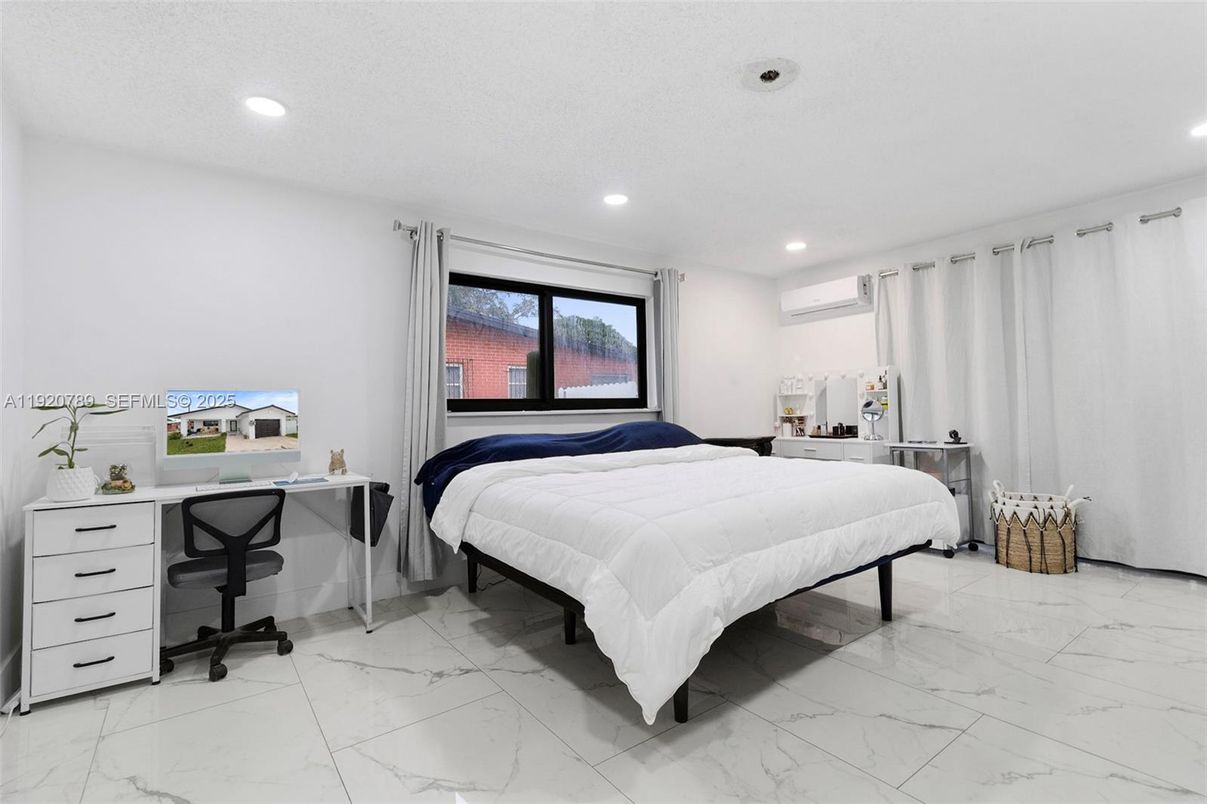 Bedroom, Interior, Marble, Recessed Lighting