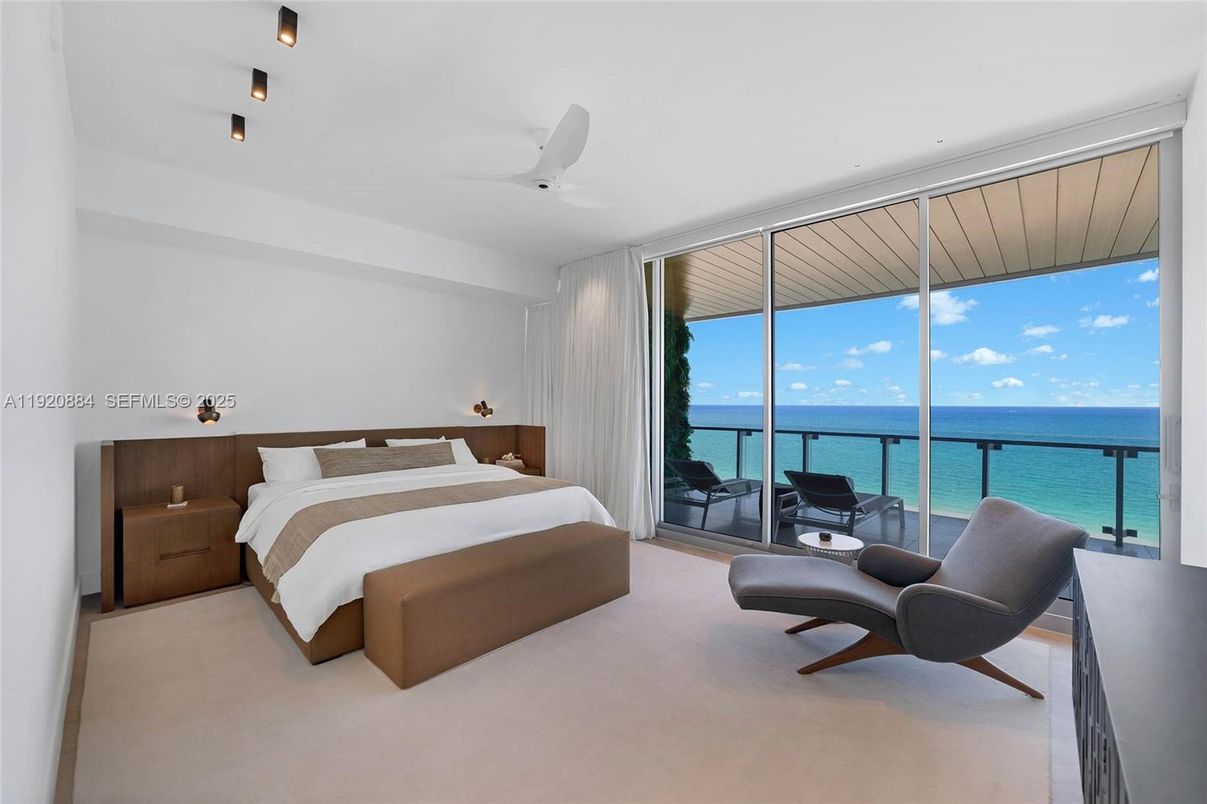 Bedroom, Interior, Water