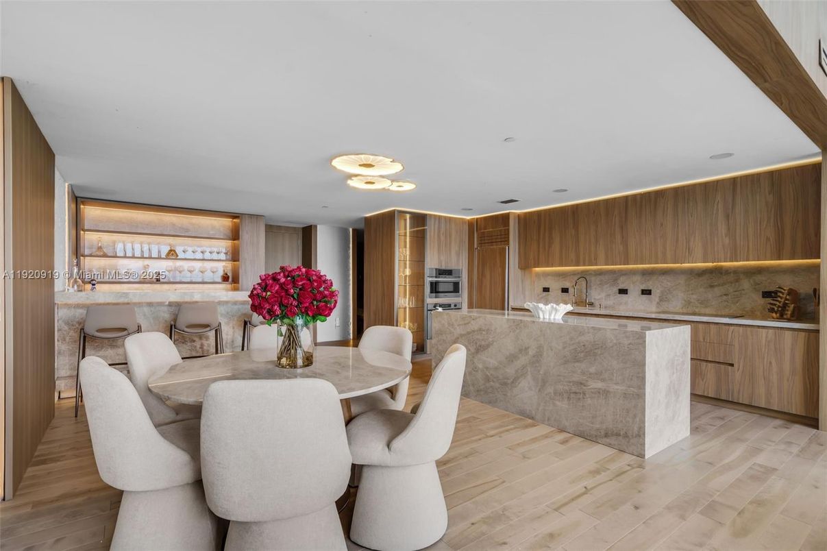 Dining room, Interior, Kitchen, Recessed Lighting, Stainless Steel Appliances, Wood Texture Flooring