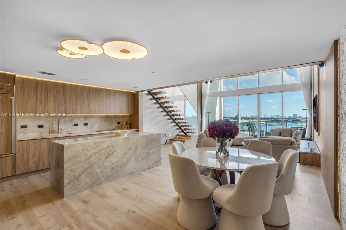 Dining room, Interior, Kitchen, Recessed Lighting, Water, Wood Texture Flooring
