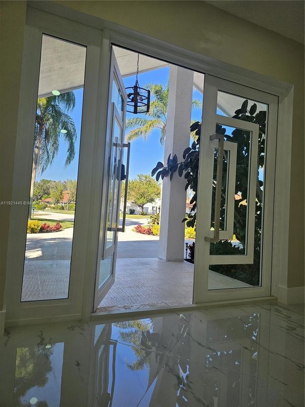 Interior, Marble, Water