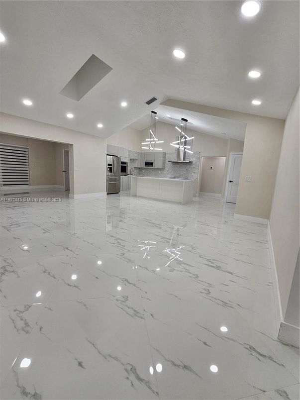 Empty room, Interior, Marble, Recessed Lighting