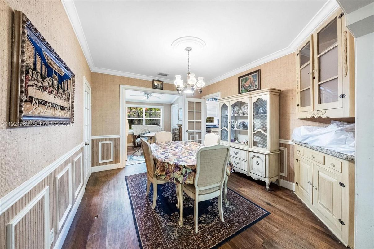 Chandelier, Dining room, Interior, Wood Texture Flooring