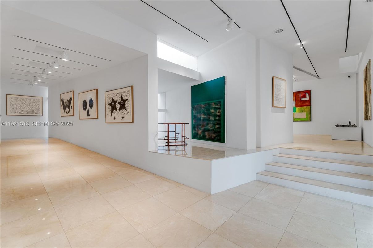 Interior, Recessed Lighting