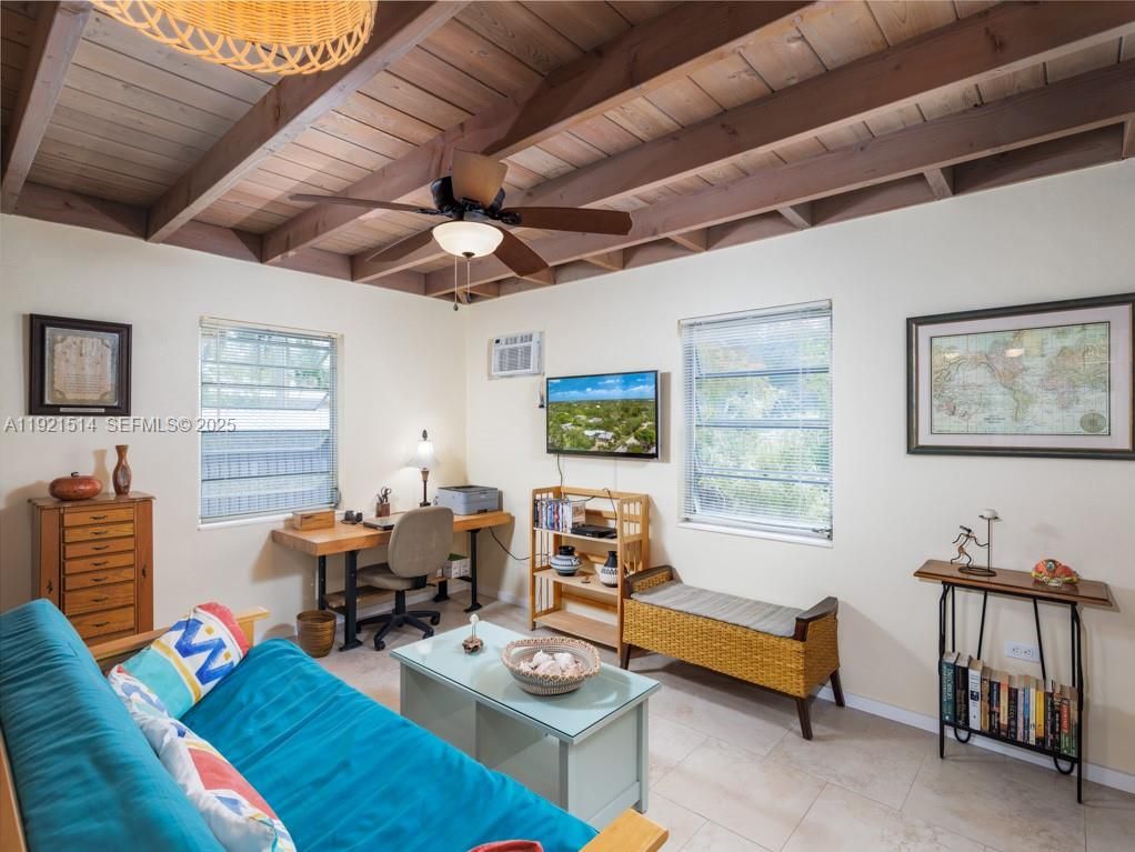 Home Office, Interior, Living room, Wooden Beams, Wooden Ceilings