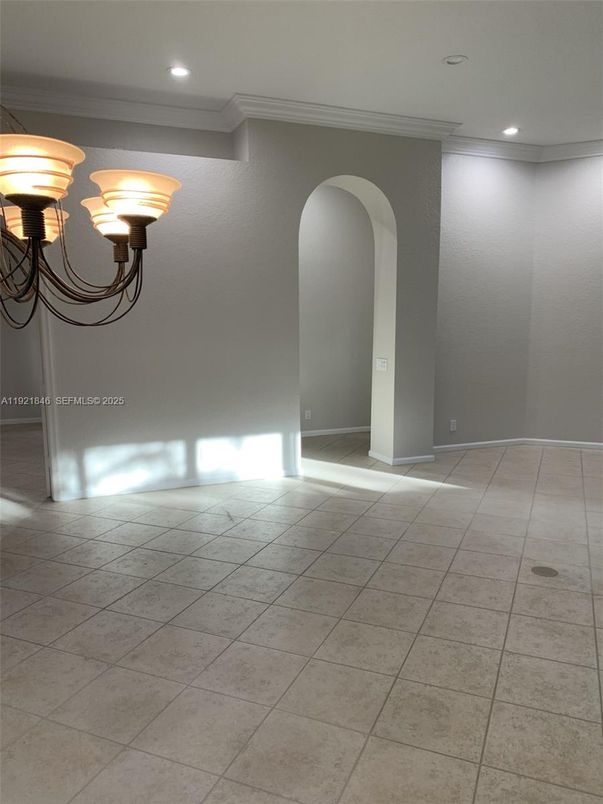 Chandelier, Empty room, Interior, Recessed Lighting