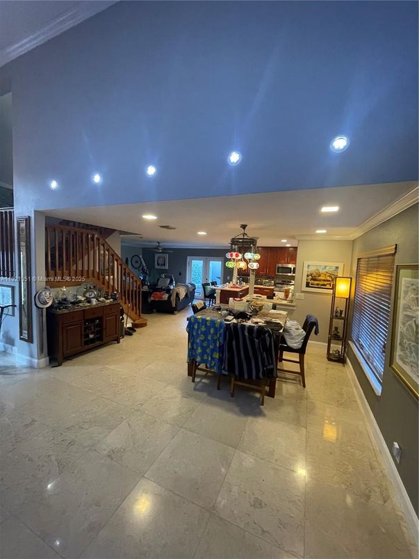 Dining room, Interior, Living room, Pendant Lights, Recessed Lighting