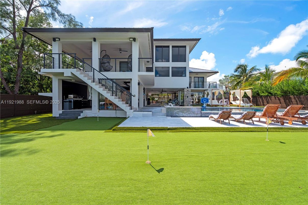 Backyard, Exterior, Playground