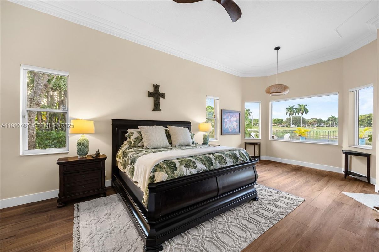 Bedroom, Interior, Pendant Lights, Wood Texture Flooring