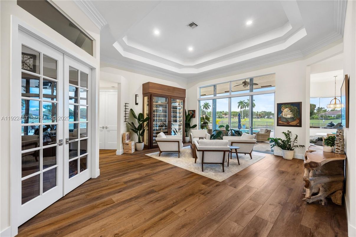 Interior, Living room, Pendant Lights, Recessed Lighting, Wood Texture Flooring