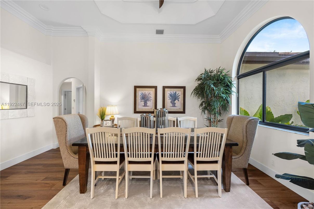 Dining room, Interior, Wood Texture Flooring