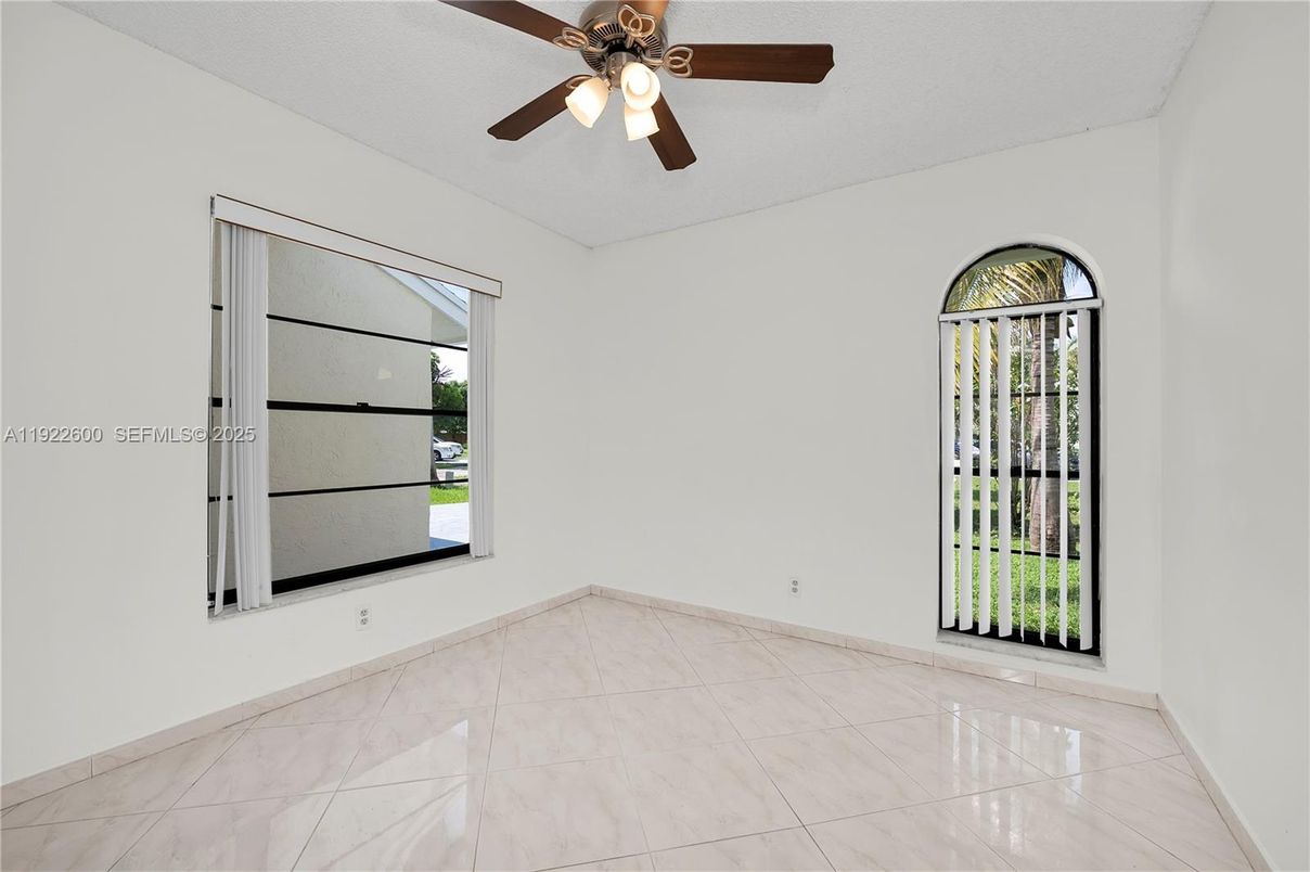 Empty room, Interior, Marble