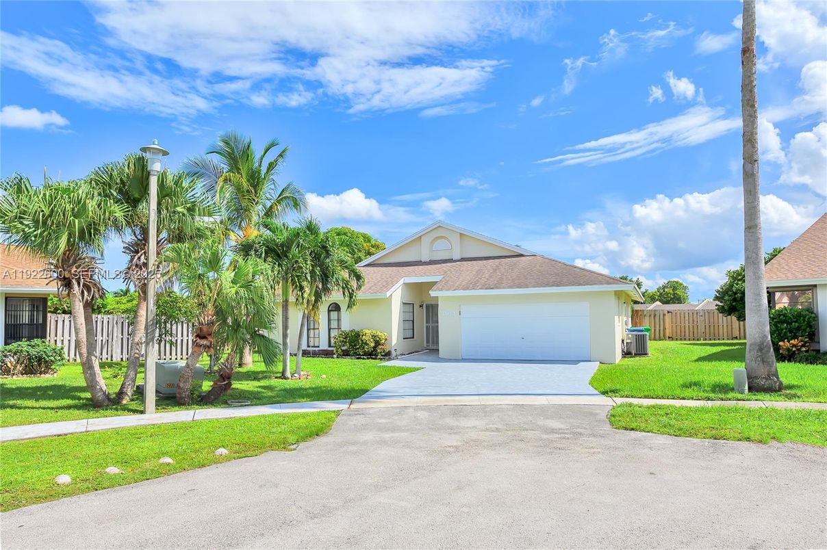 Attached, Backyard, Exterior, Facade, Ranch