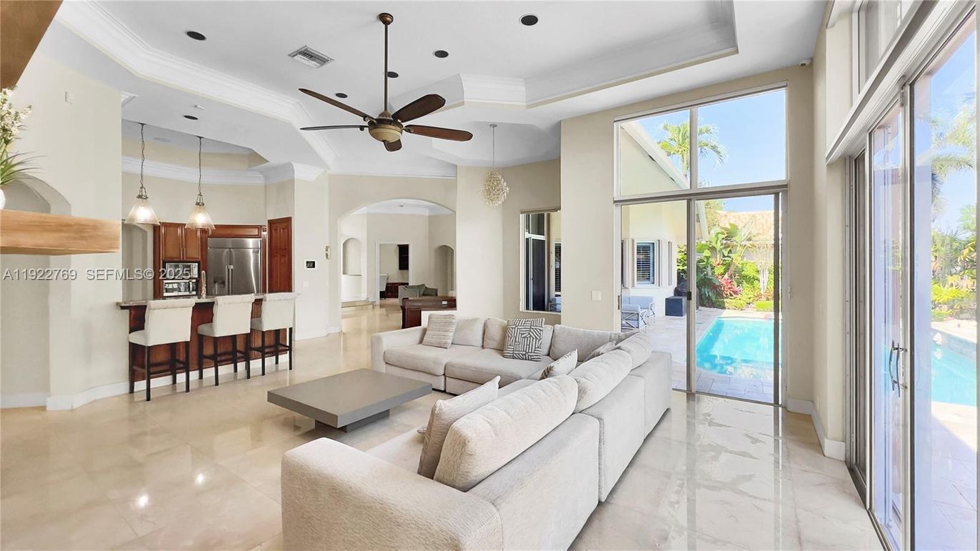 Interior, Kitchen, Living room, Marble, Pendant Lights, Recessed Lighting, Stainless Steel Appliances