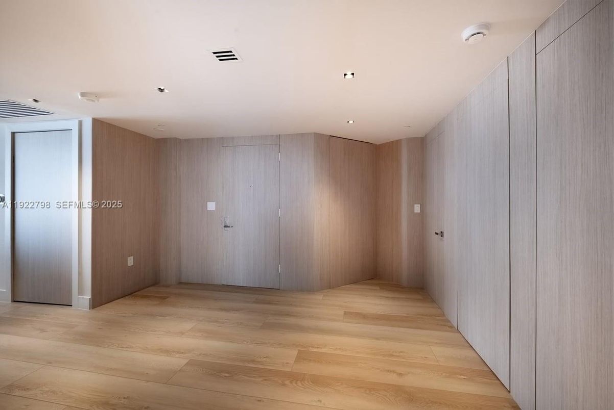 Empty room, Interior, Recessed Lighting, Wood Texture Flooring, Wooden Walls