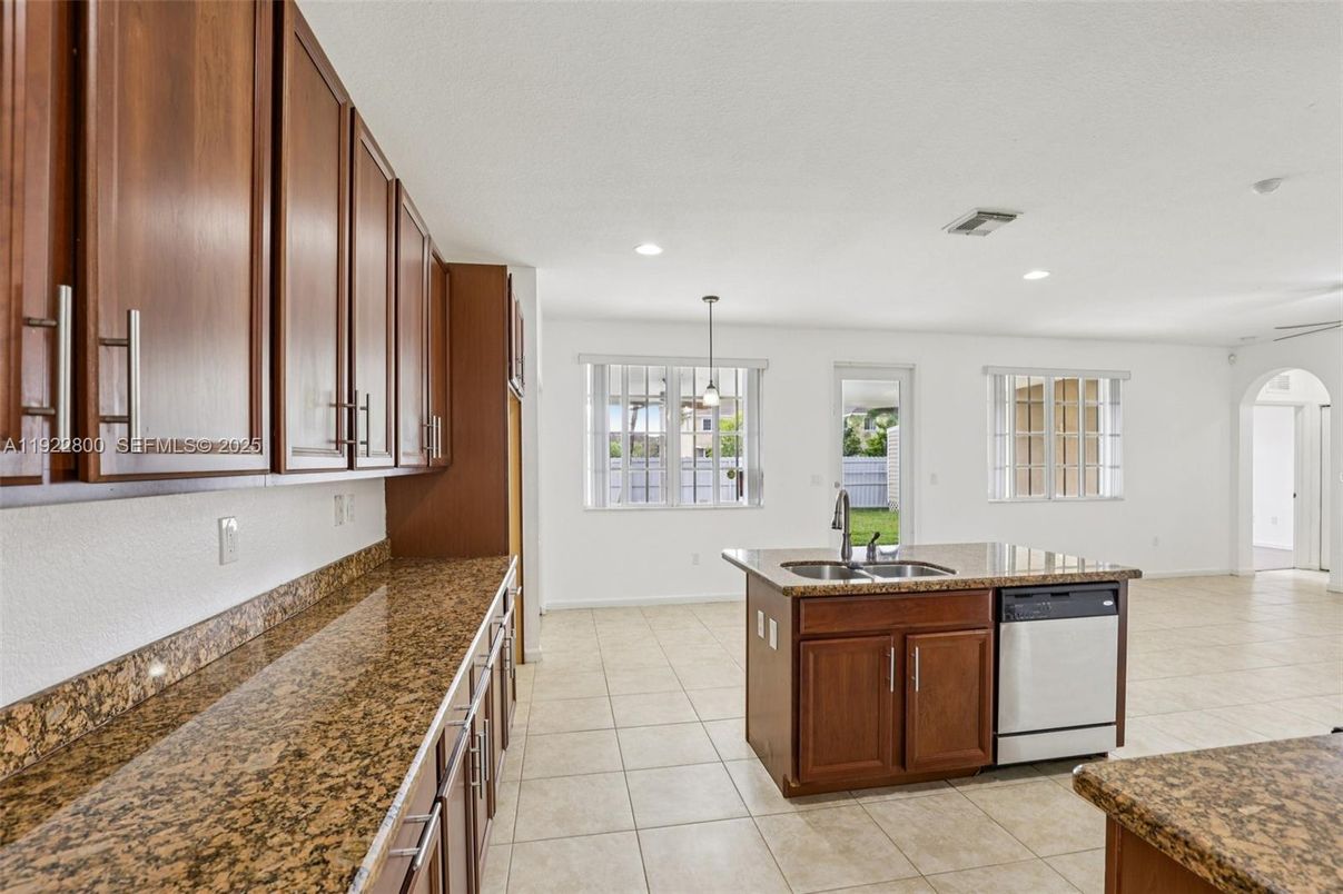 Interior, Kitchen, Pendant Lights, Recessed Lighting