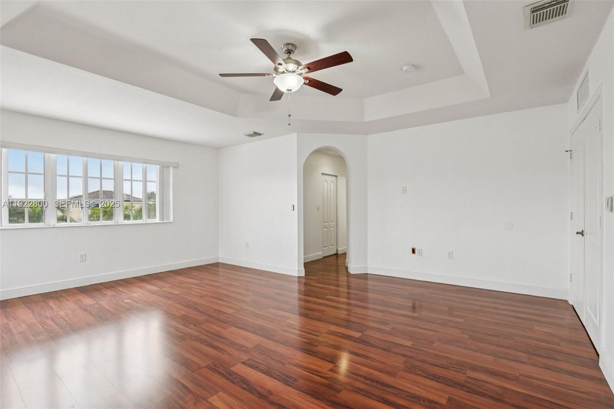 Empty room, Interior, Wood Texture Flooring