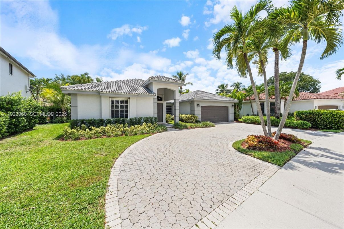 Attached, Backyard, Exterior, Facade, Mediterranean