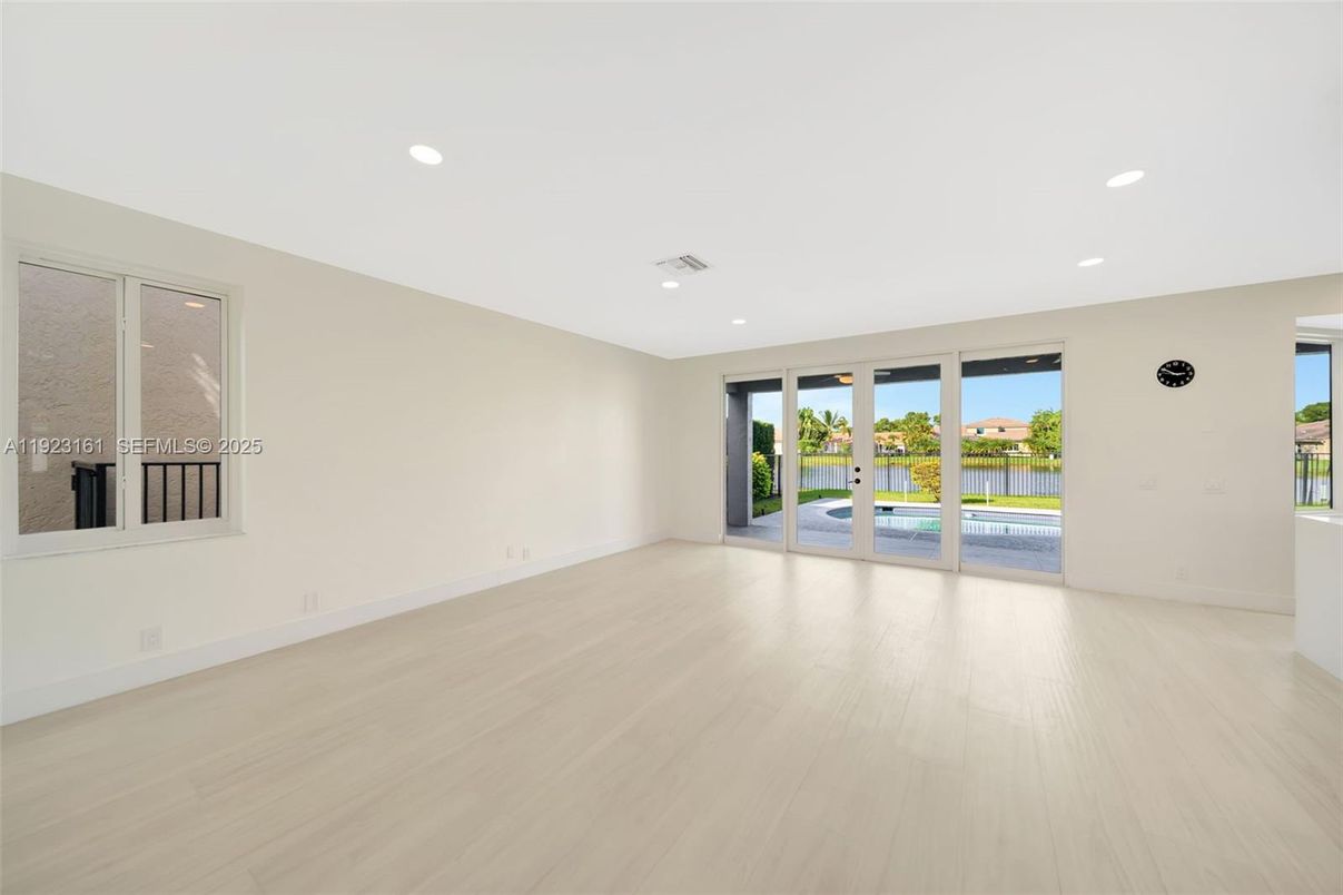 Empty room, Interior, Recessed Lighting, Water, Wood Texture Flooring