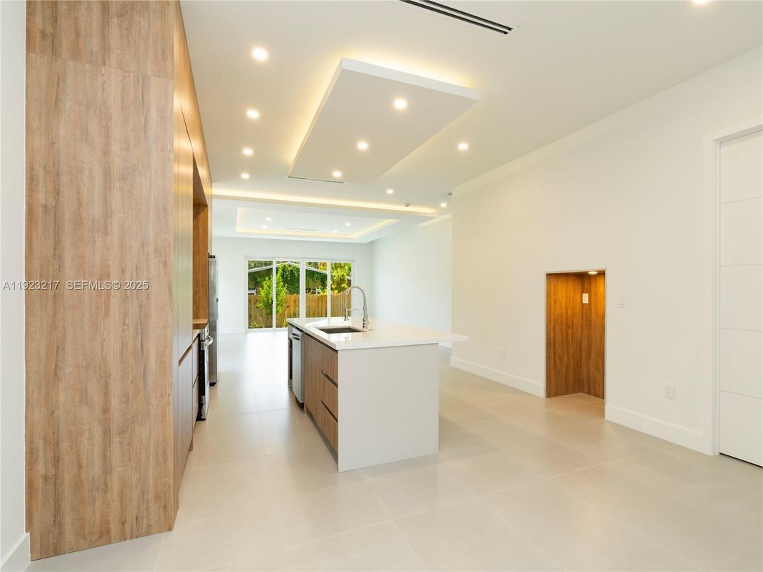 Interior, Kitchen, Recessed Lighting