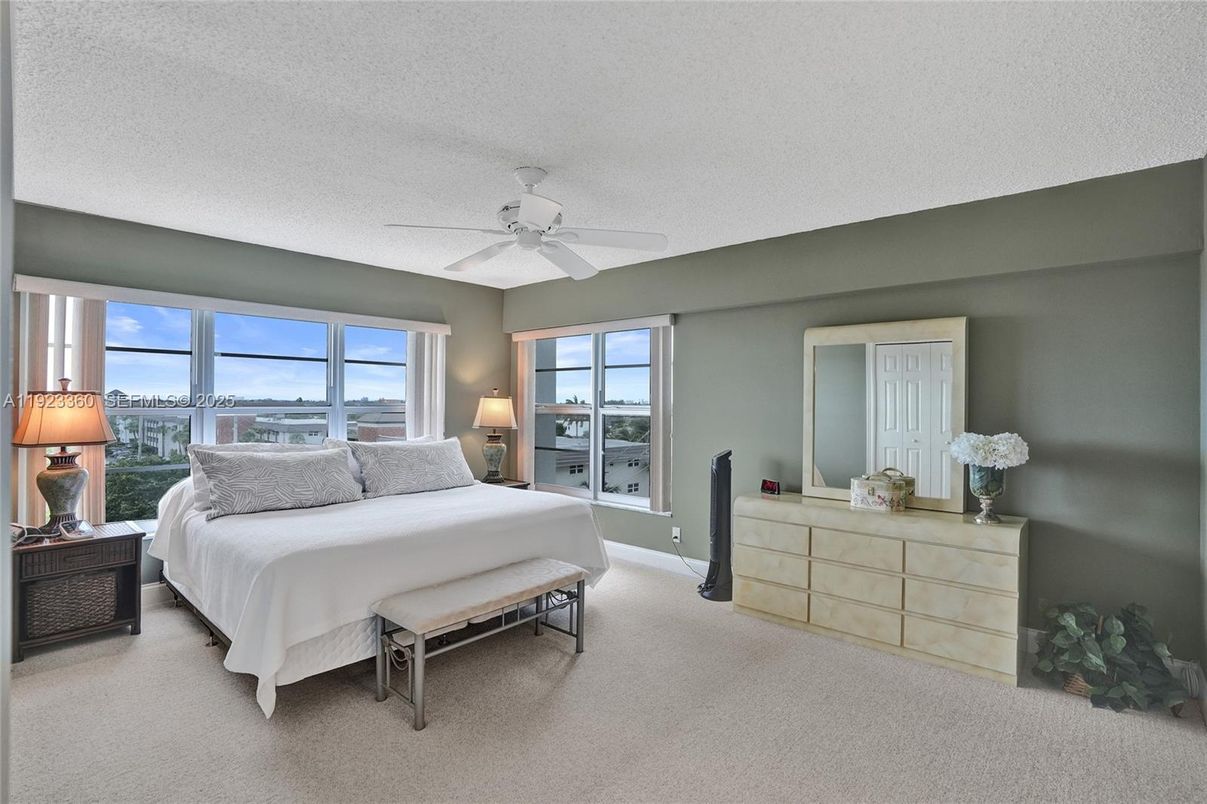 Bedroom, Interior, Water