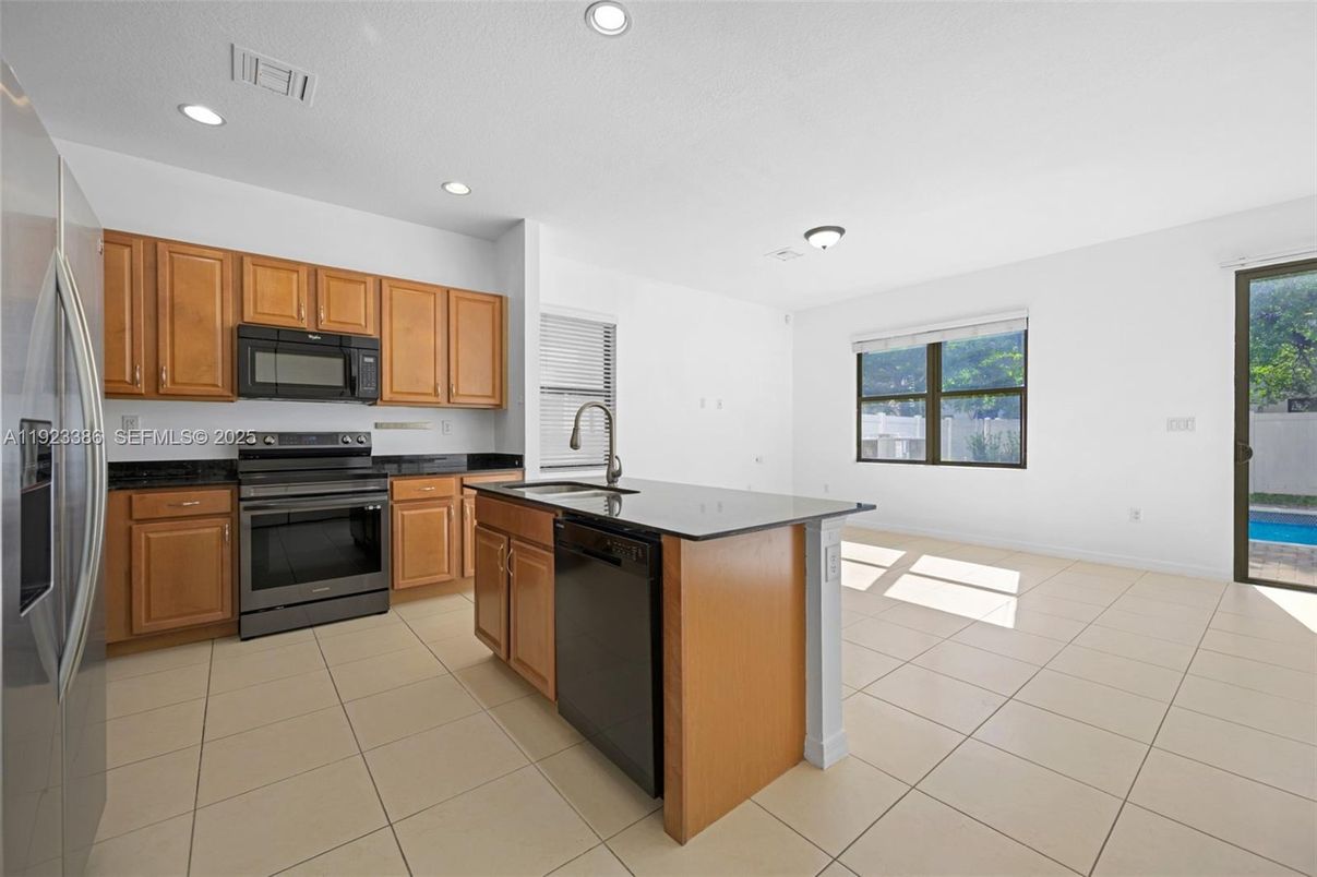 Interior, Kitchen, Recessed Lighting