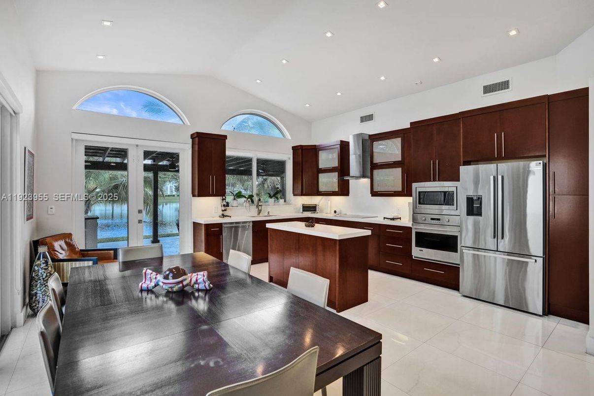 Dining room, Interior, Kitchen, Recessed Lighting, Stainless Steel Appliances, Water