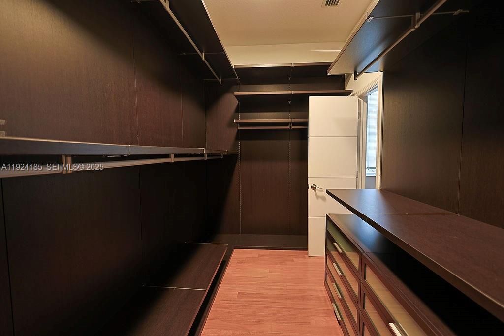 Interior, Walk-in Closets, Wood Texture Flooring