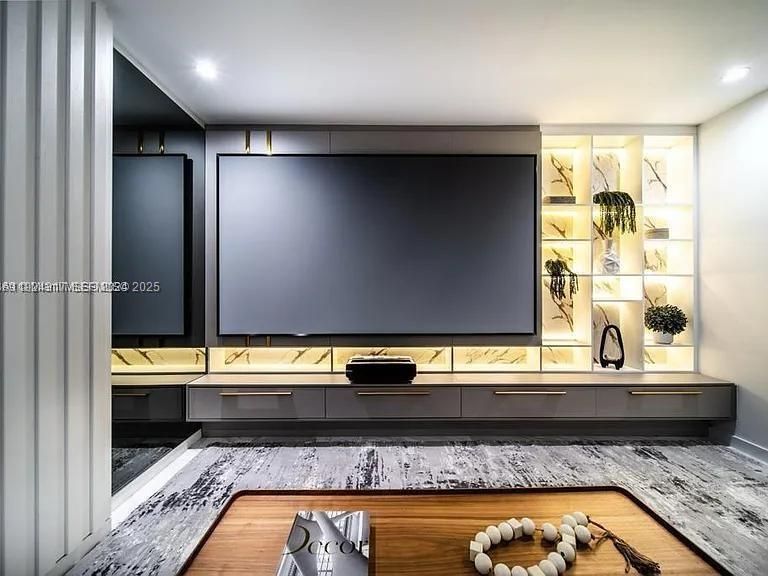 Interior, Recessed Lighting, Wood Texture Flooring