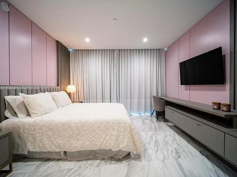 Bedroom, Interior, Marble, Recessed Lighting