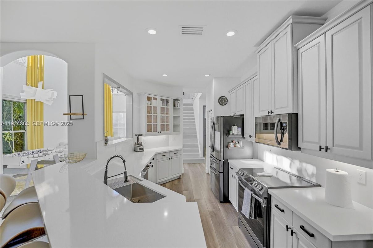 Interior, Kitchen, Recessed Lighting, Wood Texture Flooring