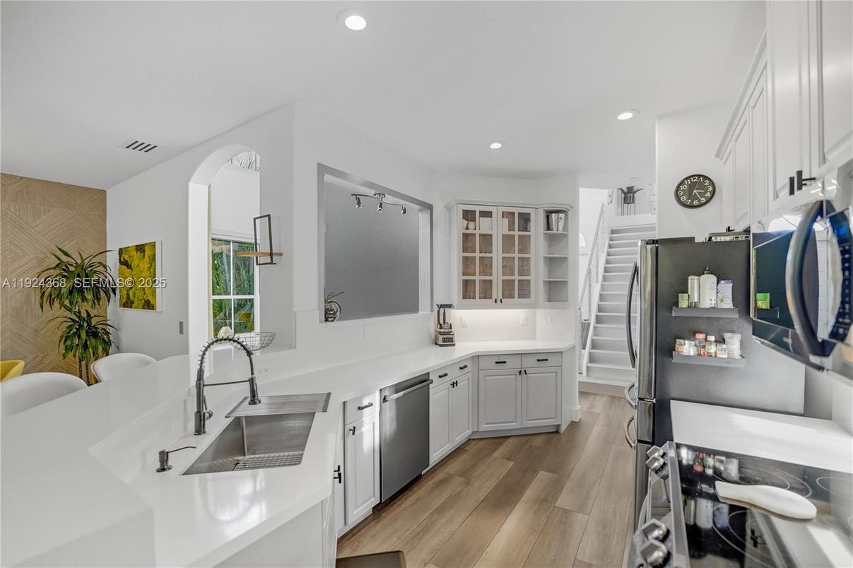 Interior, Kitchen, Recessed Lighting, Wood Texture Flooring