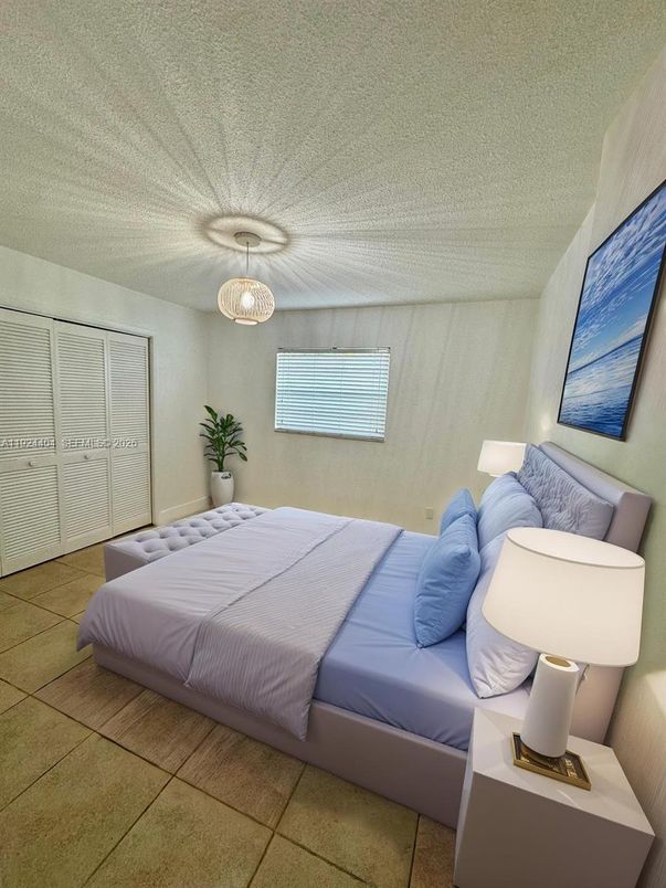 Bedroom, Interior, Pendant Lights