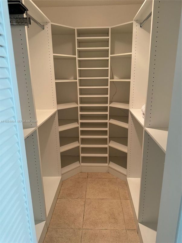 Interior, Walk-in Closets