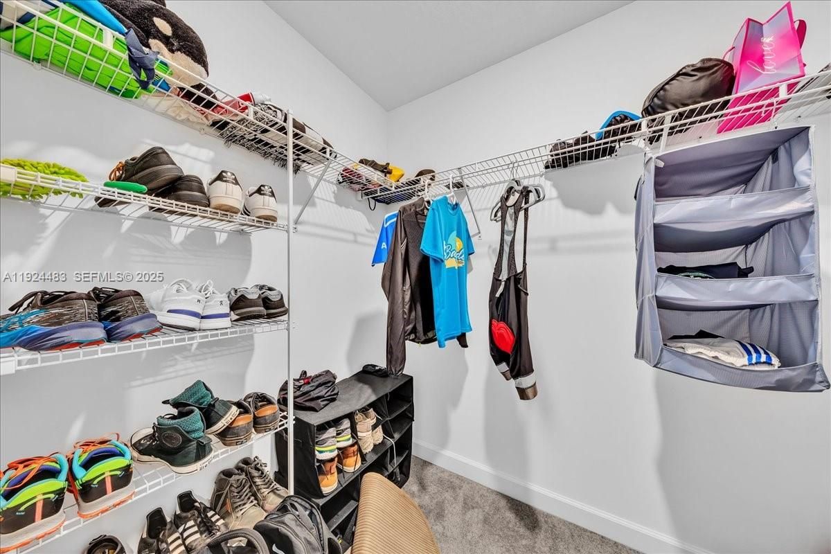 Interior, Walk-in Closets