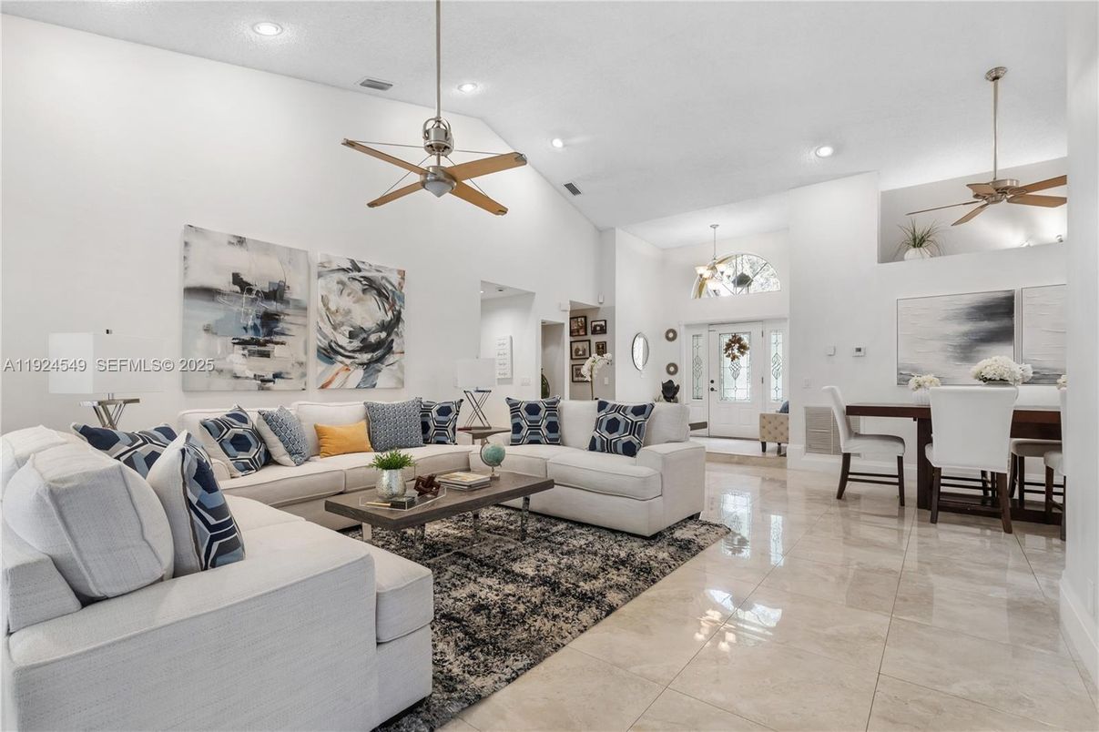 Chandelier, Dining room, Interior, Living room, Recessed Lighting