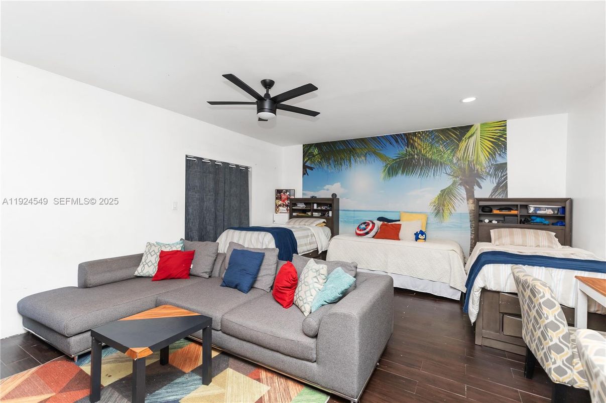 Bedroom, Interior, Living room, Recessed Lighting, Water, Wood Texture Flooring