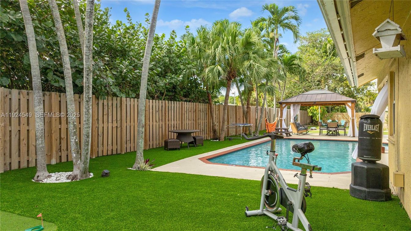 Backyard, Exterior, Pool