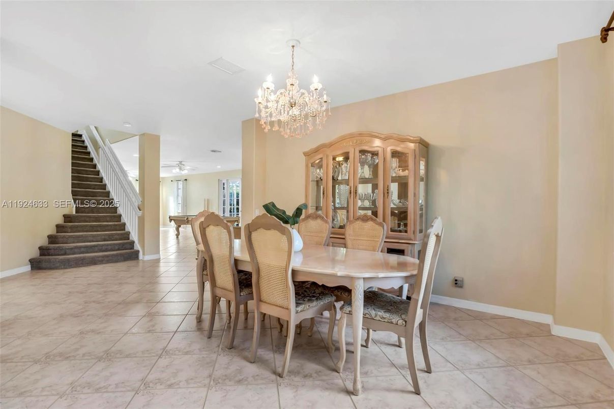 Chandelier, Dining room, Interior, Recessed Lighting