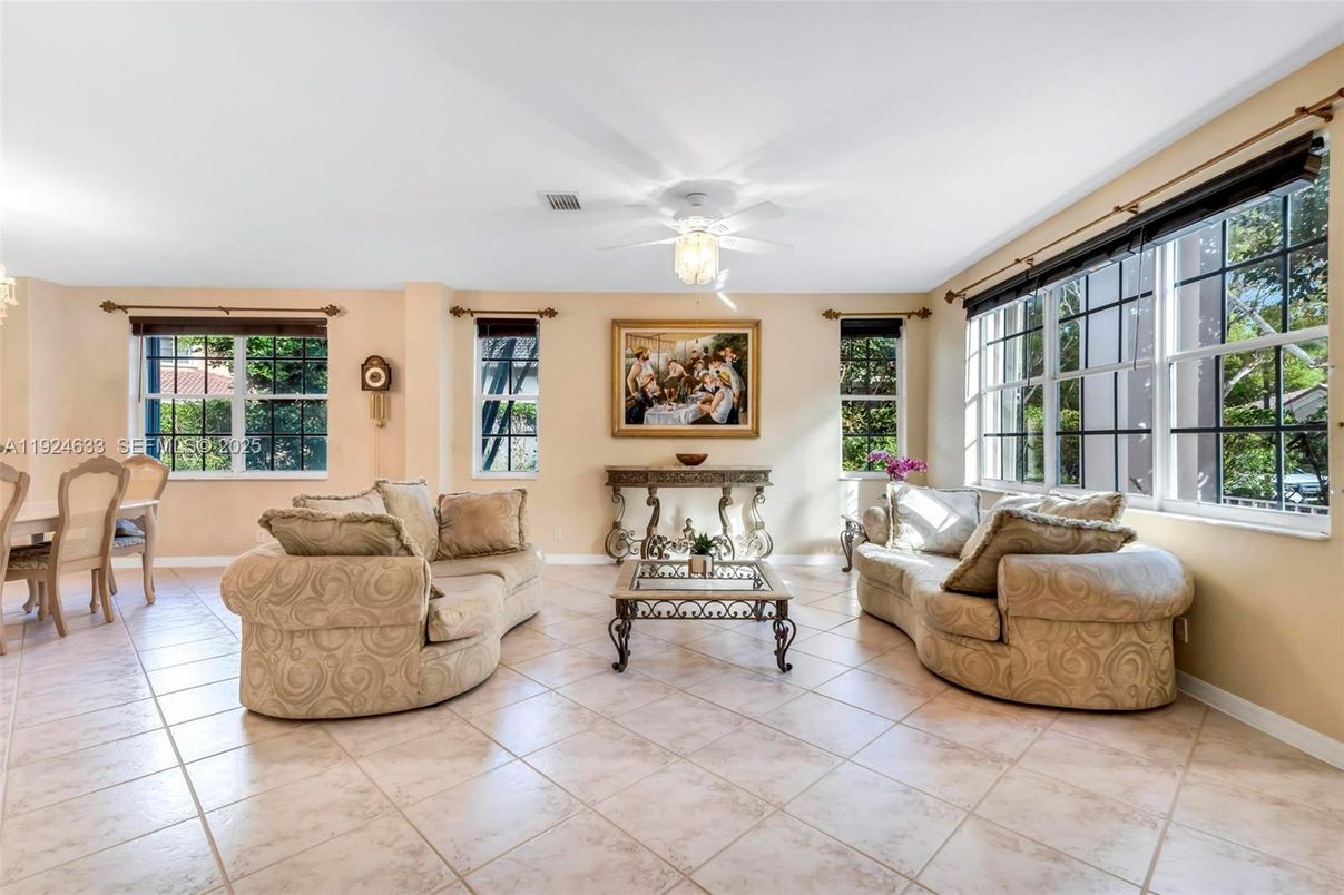 Dining room, Interior, Living room