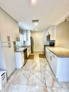 Interior, Kitchen, Recessed Lighting