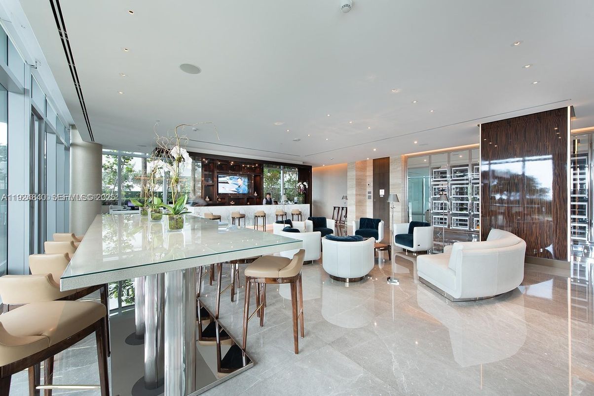 Dining room, Interior, Living room, Recessed Lighting