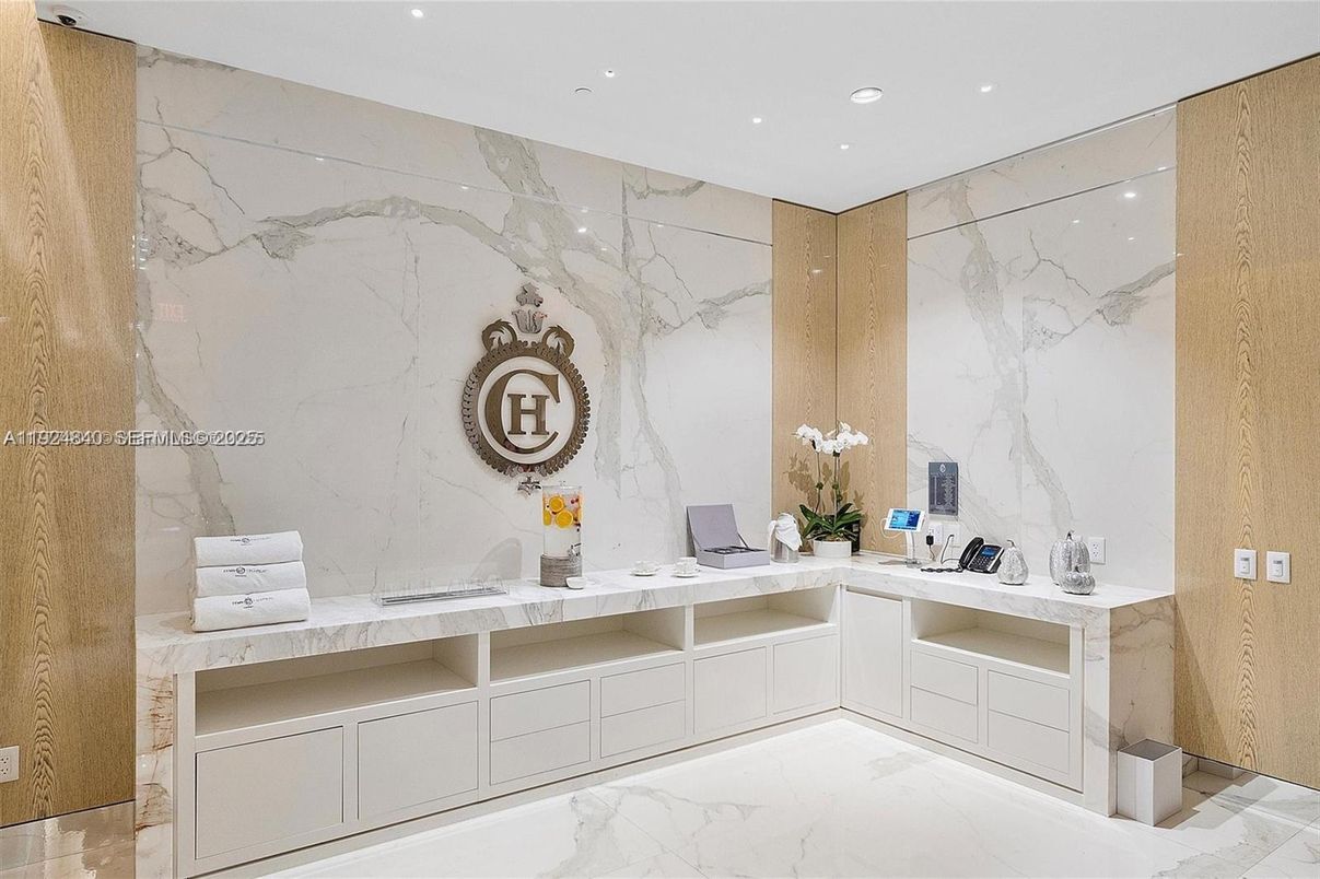 Bathroom, Dual Sink Vanities, Interior, Marble, Marble Walls, Recessed Lighting