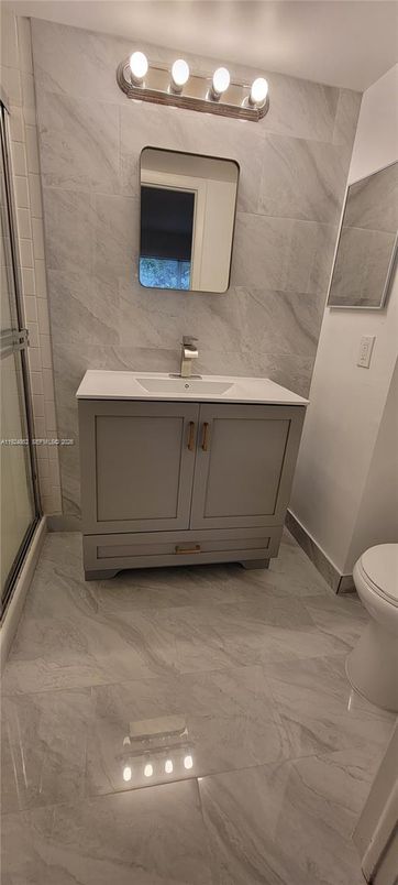 Bathroom, Interior, Marble, Marble Walls