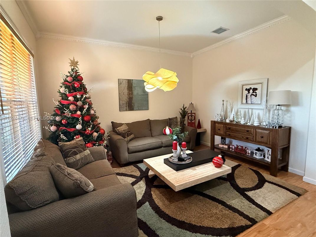 Interior, Living room, Pendant Lights, Wood Texture Flooring