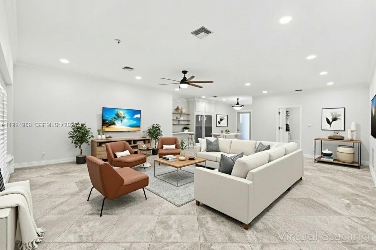 Interior, Living room, Pendant Lights, Recessed Lighting