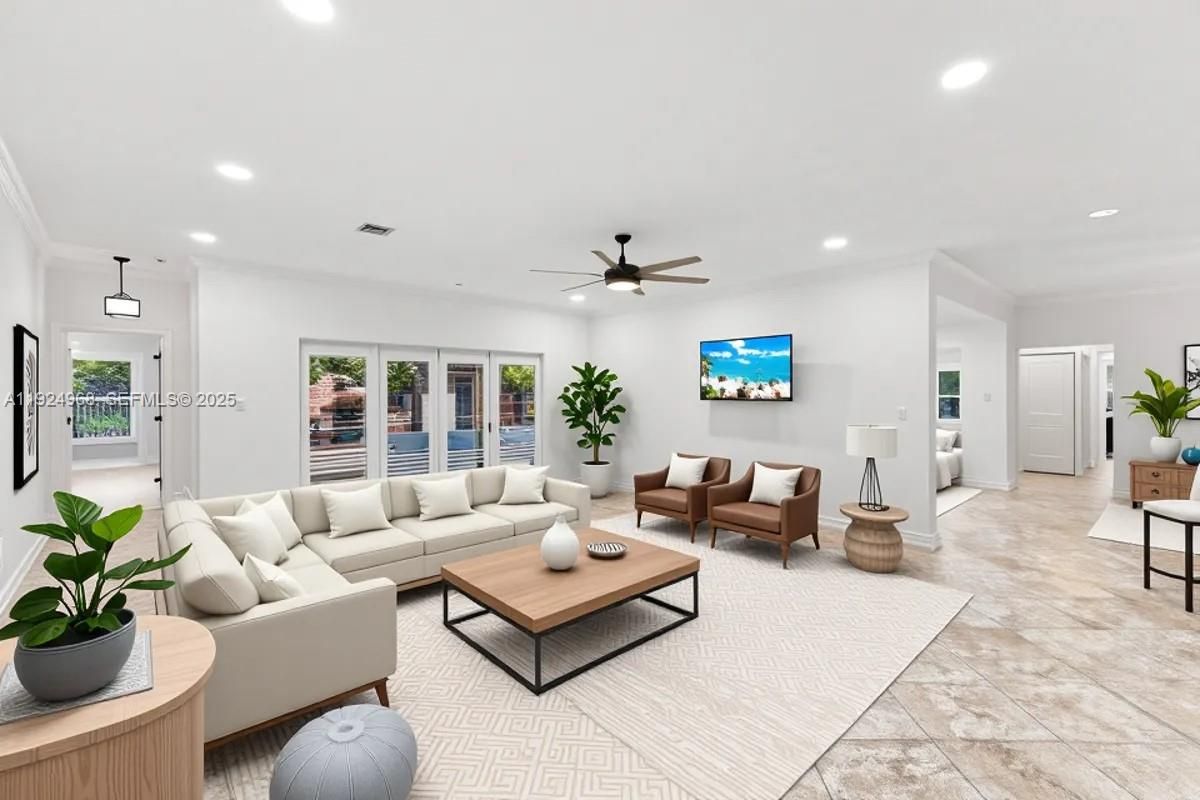 Interior, Living room, Pendant Lights, Recessed Lighting